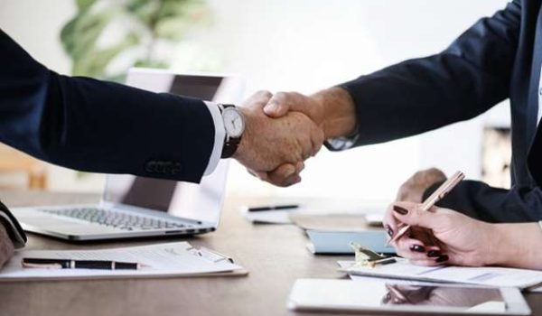 نساعد في حل النزاعات العمالية وضمان الامتثال لقوانين العمل​